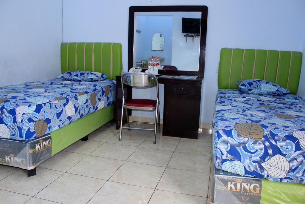Hotel Indonesia Pekalongan Bagian luar foto