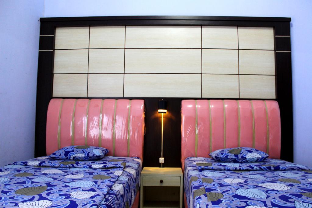 Hotel Indonesia Pekalongan Bagian luar foto